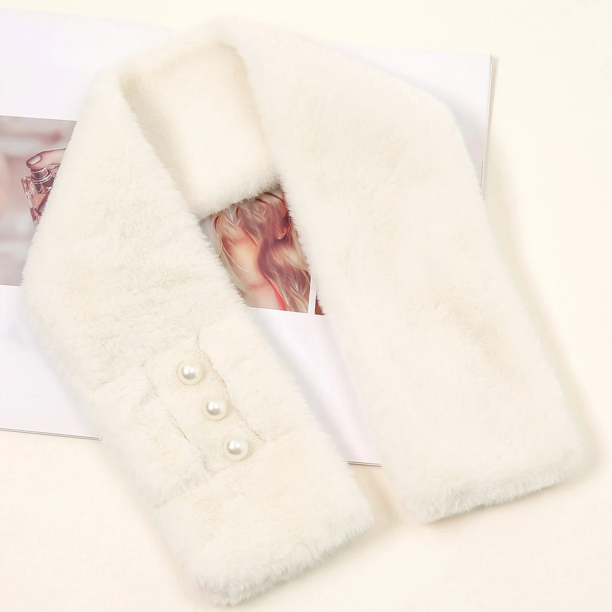 Elegant Imitation Rabbit Fur Neckerchief For Women Winter Warm Scarf Plain Color Neckscarf With Pearl Soft Neck Guard Scarf