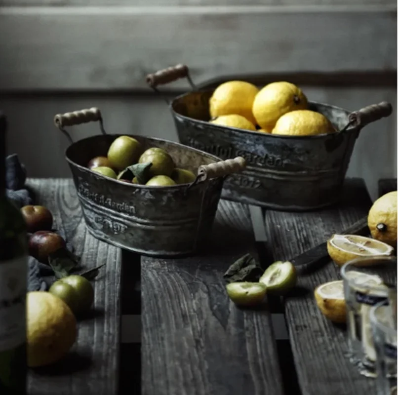 Vintage Metal Stora…