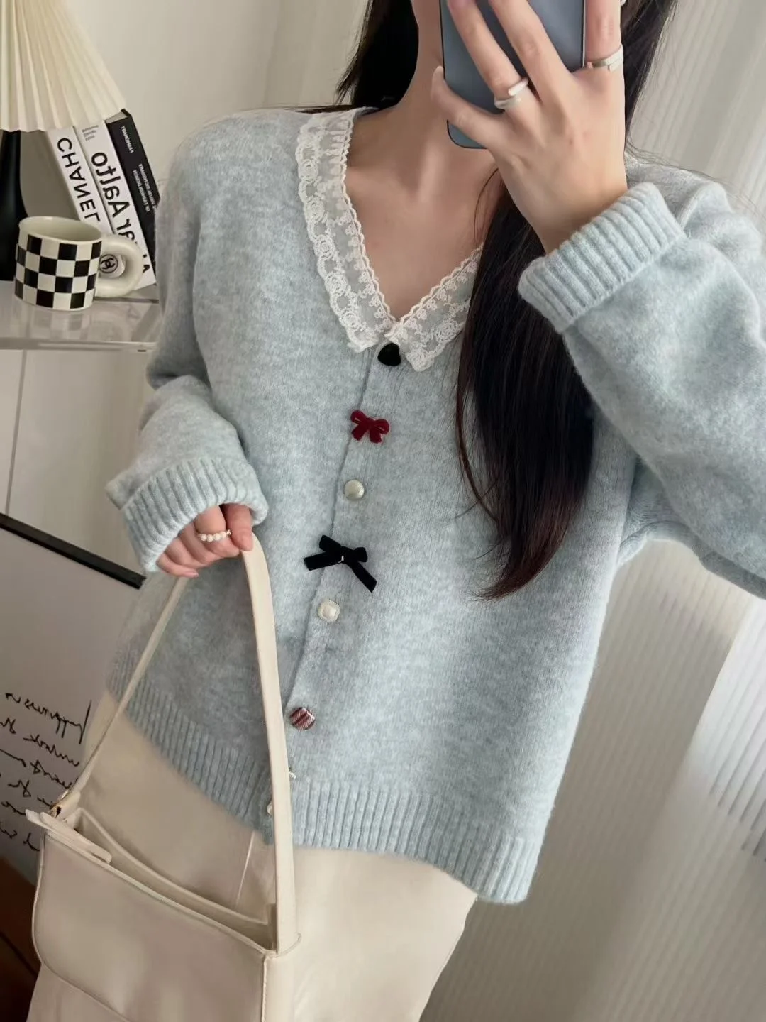 

Милый мягкий кружевной вязаный открытый кардиган, осенний новый простой тонкий синий свитер с v-образным вырезом, женская верхняя одежда