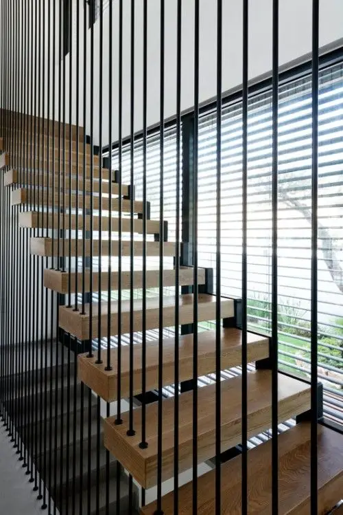 Customization Prefabricated Apartment Building Wood Stairs Design Indoor Wood Tread Floating Stairs