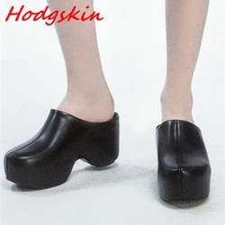 Wiosenne jesienne kapcie damskie z okrągłym noskiem Solid Slingback Slip On Chunky Heels 2024 Newest Runway Show Leisure Fashion Slippers