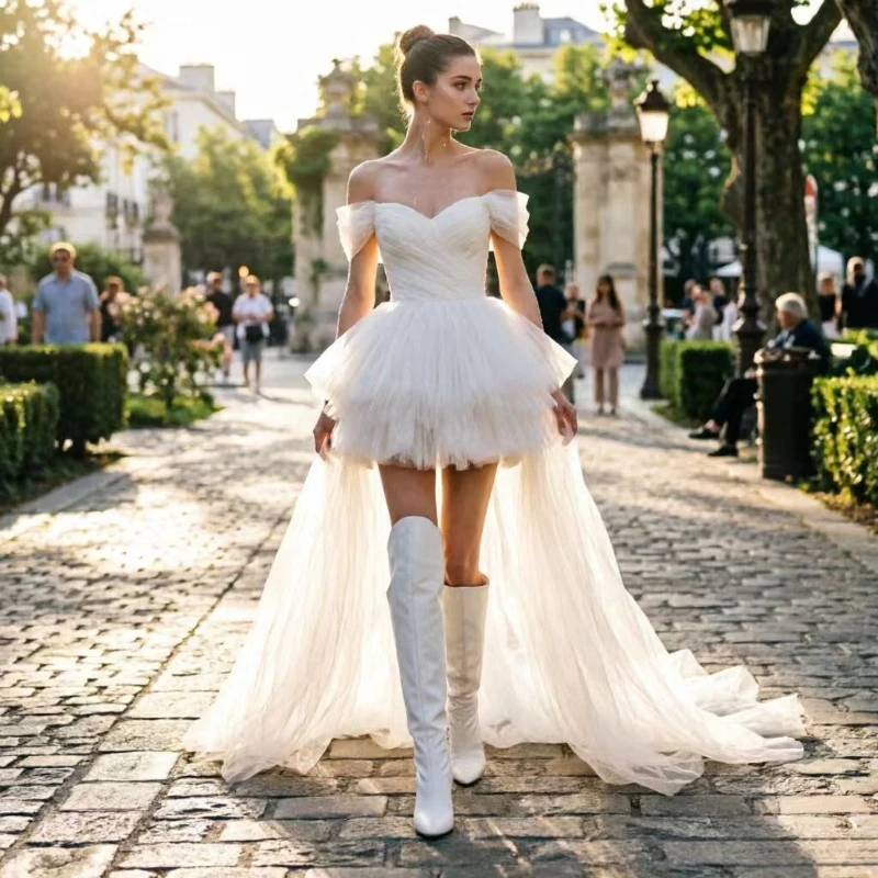 

French Style Travel Photography Light Wedding Dress with One Shoulder Satin Strapless Bride Short White Dress Engagement Dress