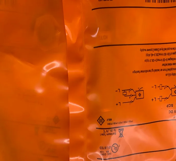 

2PCS New approach switch IGT209 IFT209 IGT203 IGT200 IGT219