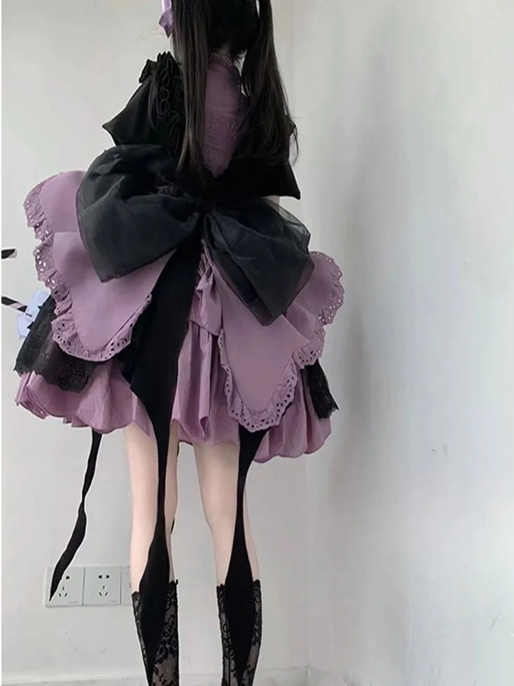 

Elegant and fashionable high-waisted Halloween dress