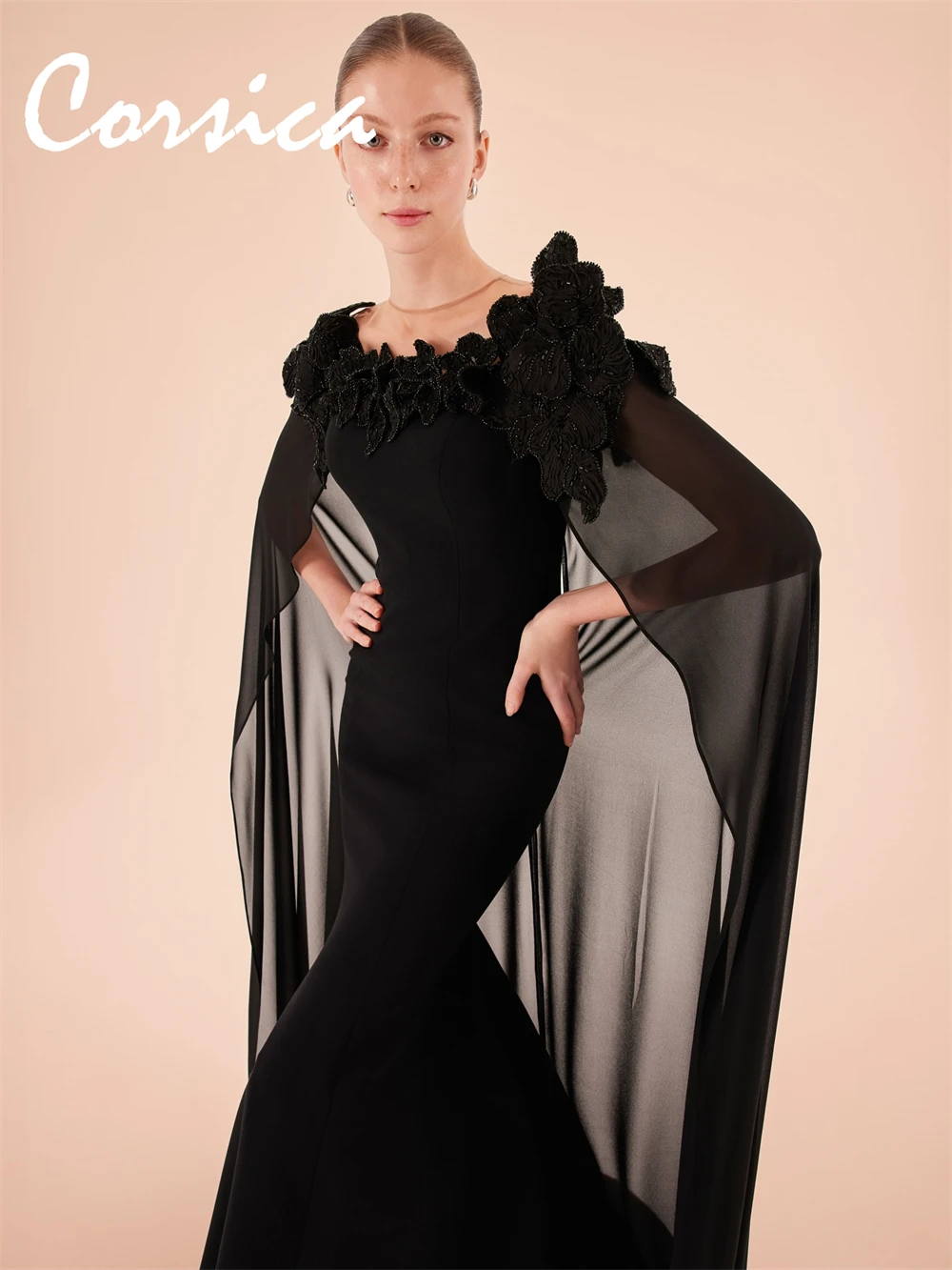 Aangepaste moderne zwarte chiffon avondjurken Klassieke strapless homecoming-jurken Eenvoudige sweep trein vestido de festa