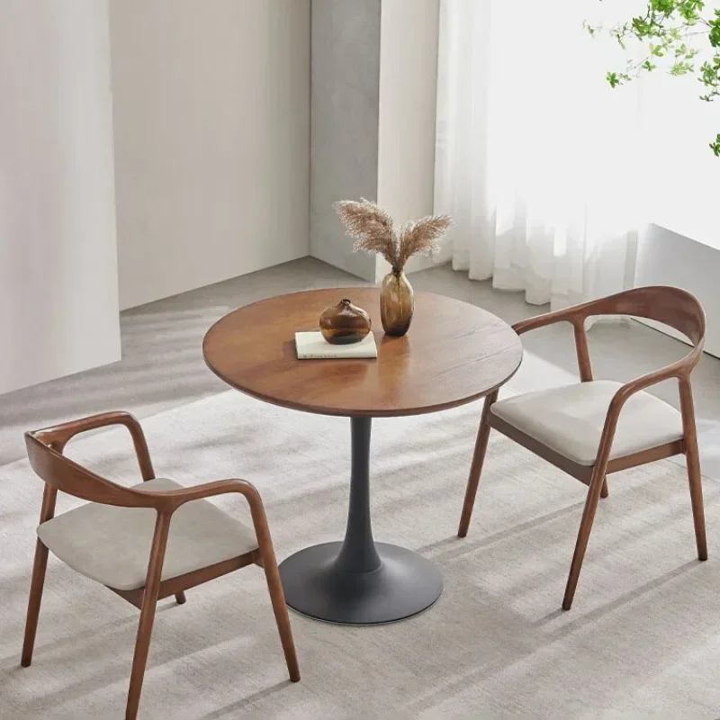 Nordic small apartment balcony round table solid wood casual coffee small table hotel reception negotiation