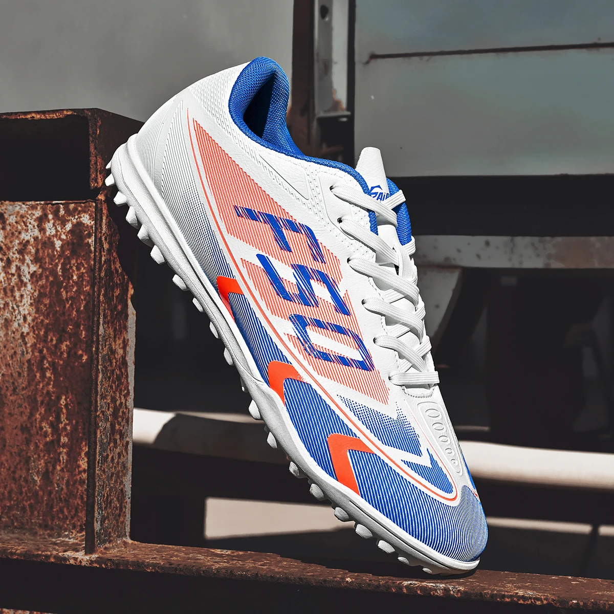 

Personalized, fashionable, breathable, professional TF sports football shoes