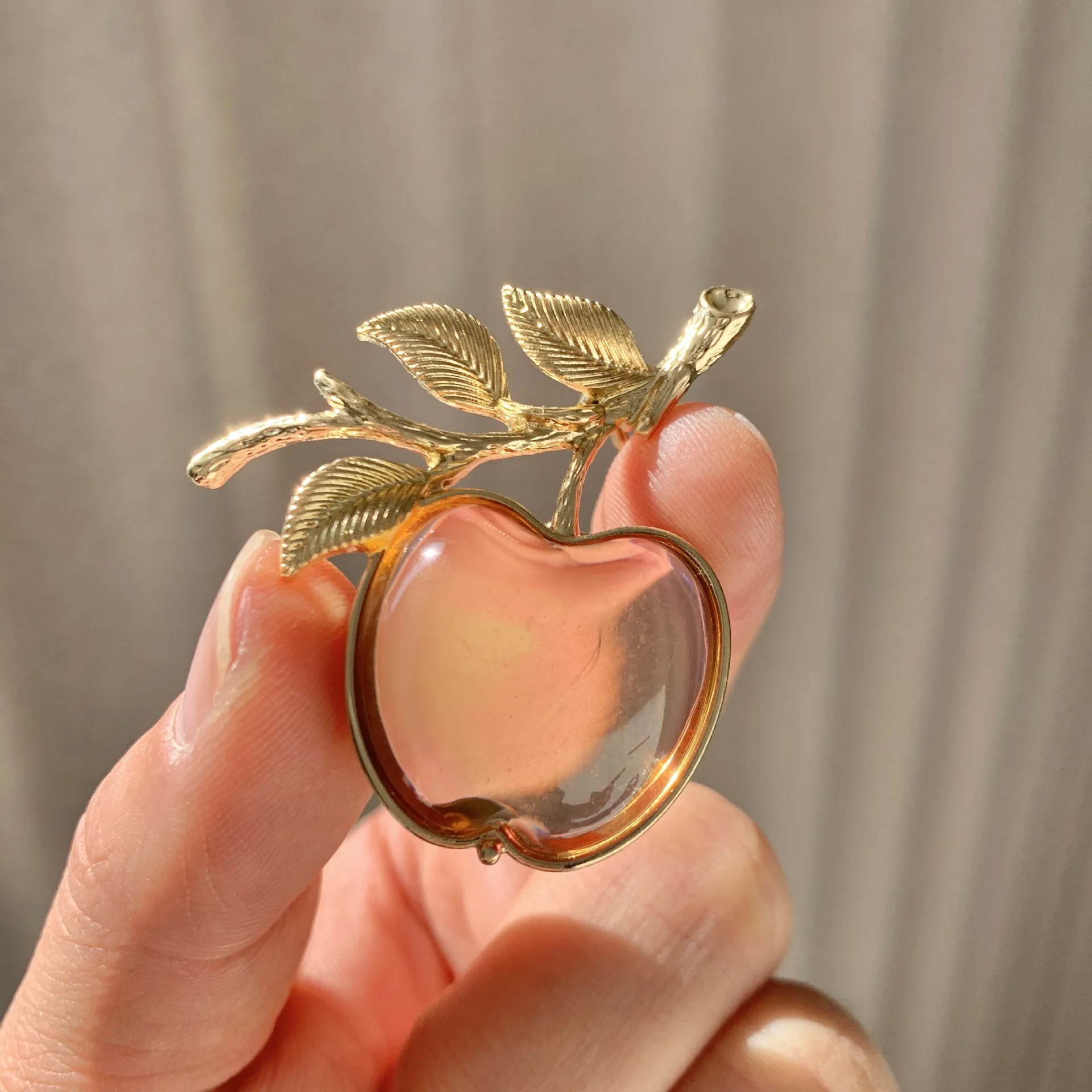 Zarte Äpfel mittelalterliche Broschen Ohrstecker Gelee transparente Pins Ohrringe Damen Corsage Ohrring Obst Schmuck Boutique Geschenke