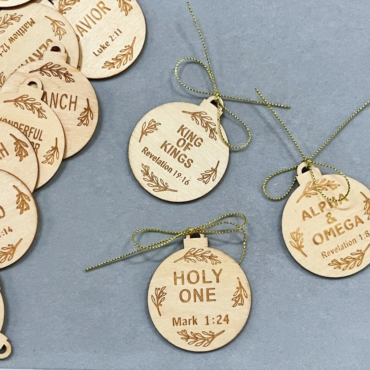 

Christmas Tree Decoration Pendant Set of 25 Wood Hanging Crafts Ornaments Home Decor ﻿ Party Handmade DIY Accessories