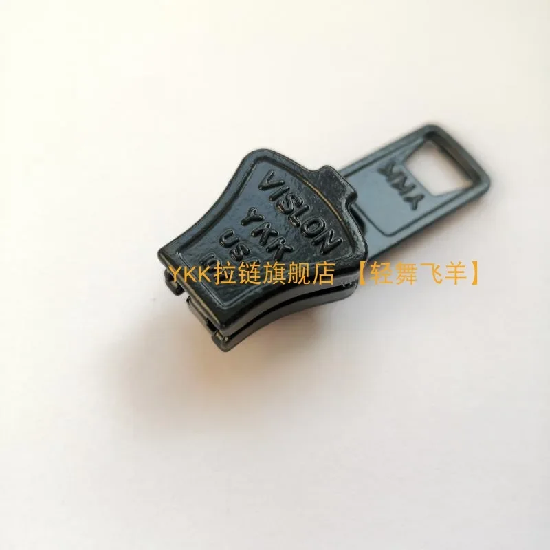 10V Pull Lock YKK Zipper Pull, Big Goose Down Jacket, 10 Pull Head Metal Material, 10 Resin Zipper Matching