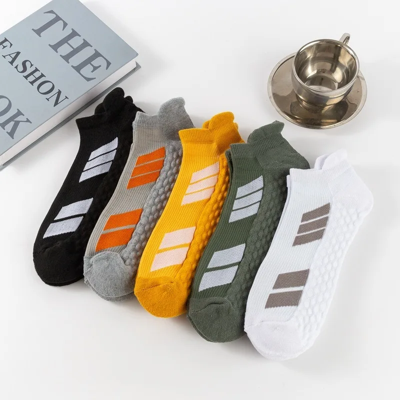 

1/5 Pairs Men's Short Tube Socks with Anti Odor White Sports Towel Bottom Thickened Marathon Running Basketball Socks 2026