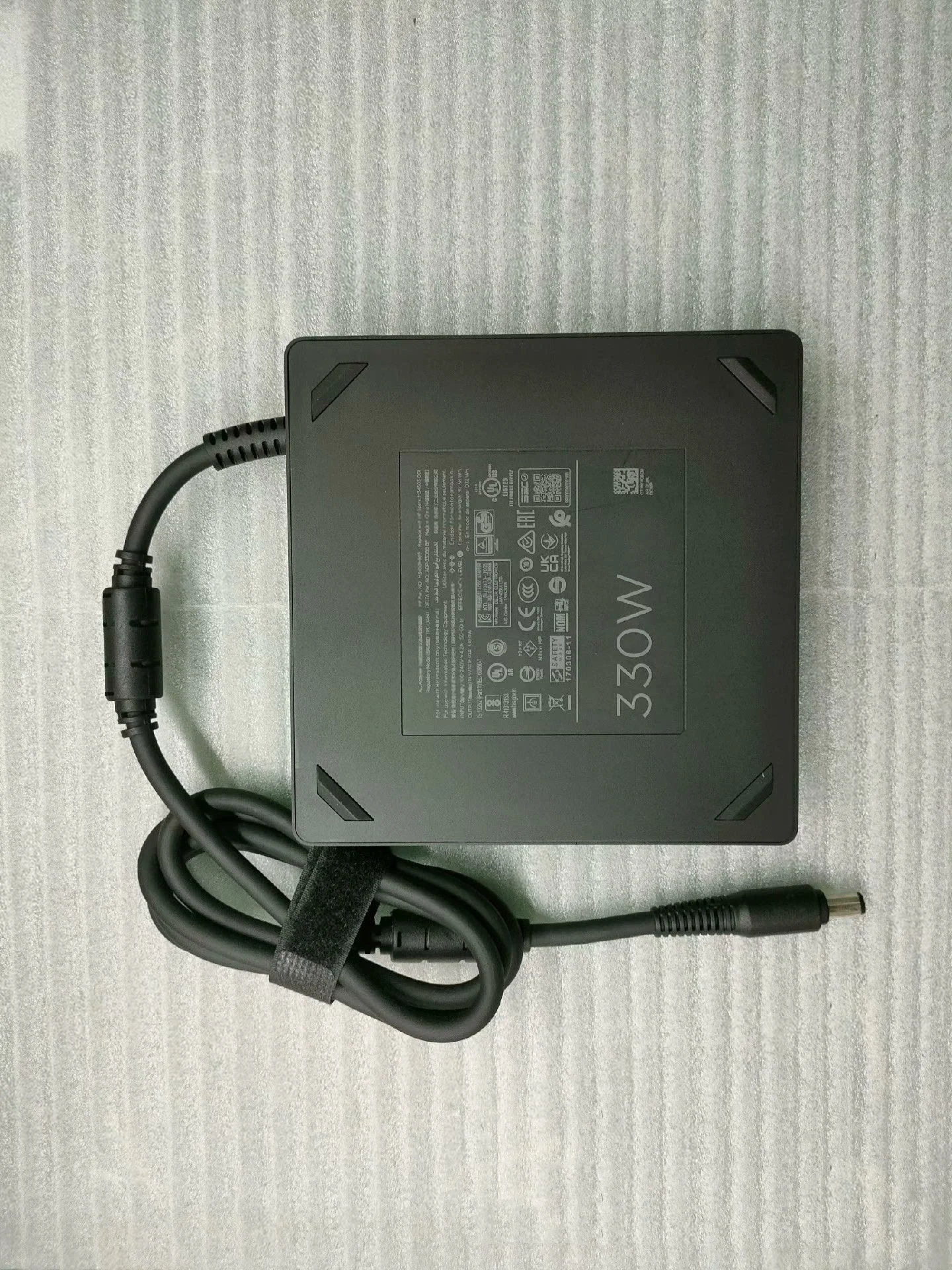【値下げ】OMEN Hp 330w ACアダプター Amazon.com: Genuine 330W AC/DC Adapter Compatible with HP OMEN X
