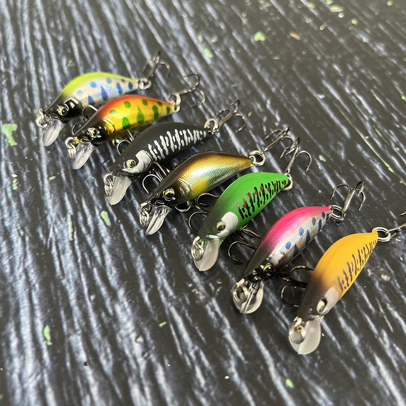 35cm 3g Mini Sinking Minnow esche da pesca artificiale Hard Bait Crankbait per Bass d'acqua dolce plastica Swimbait attrezzatura da pesca