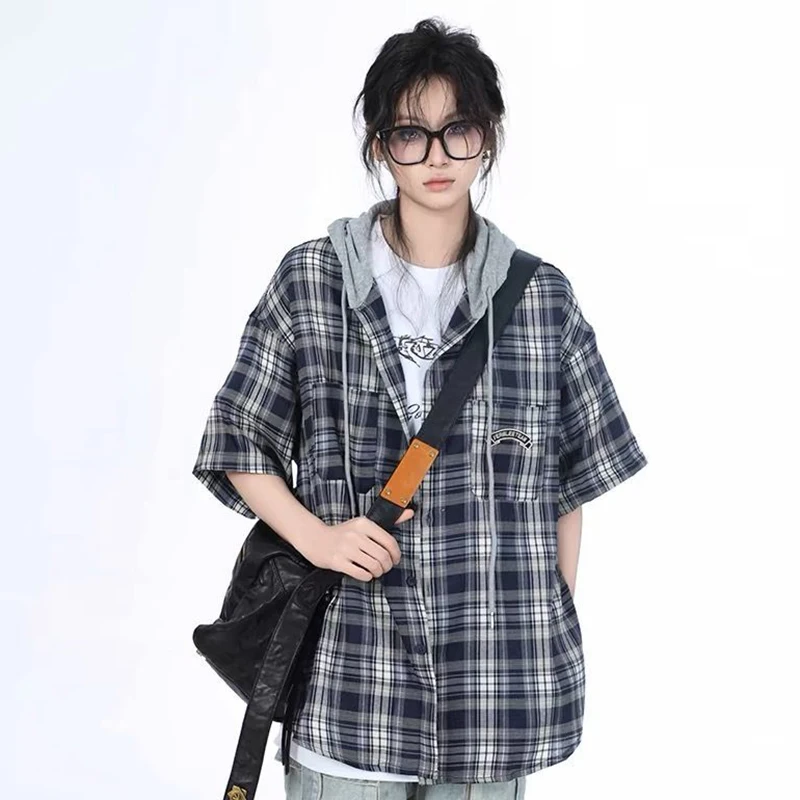 Damska koszula z kapturem w kratę Harajuku Vintage Krótki Rękaw Y2K Bf Bluzka Casual Luźna Amerykańska Streetwear Kieszenie Litery Damskie Topy
