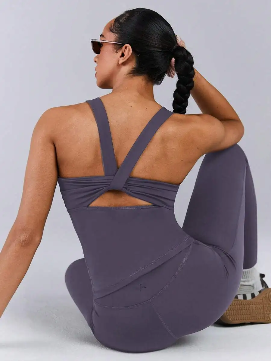 

Women Solid Color Seamless Sports Set Camisole And Leggings