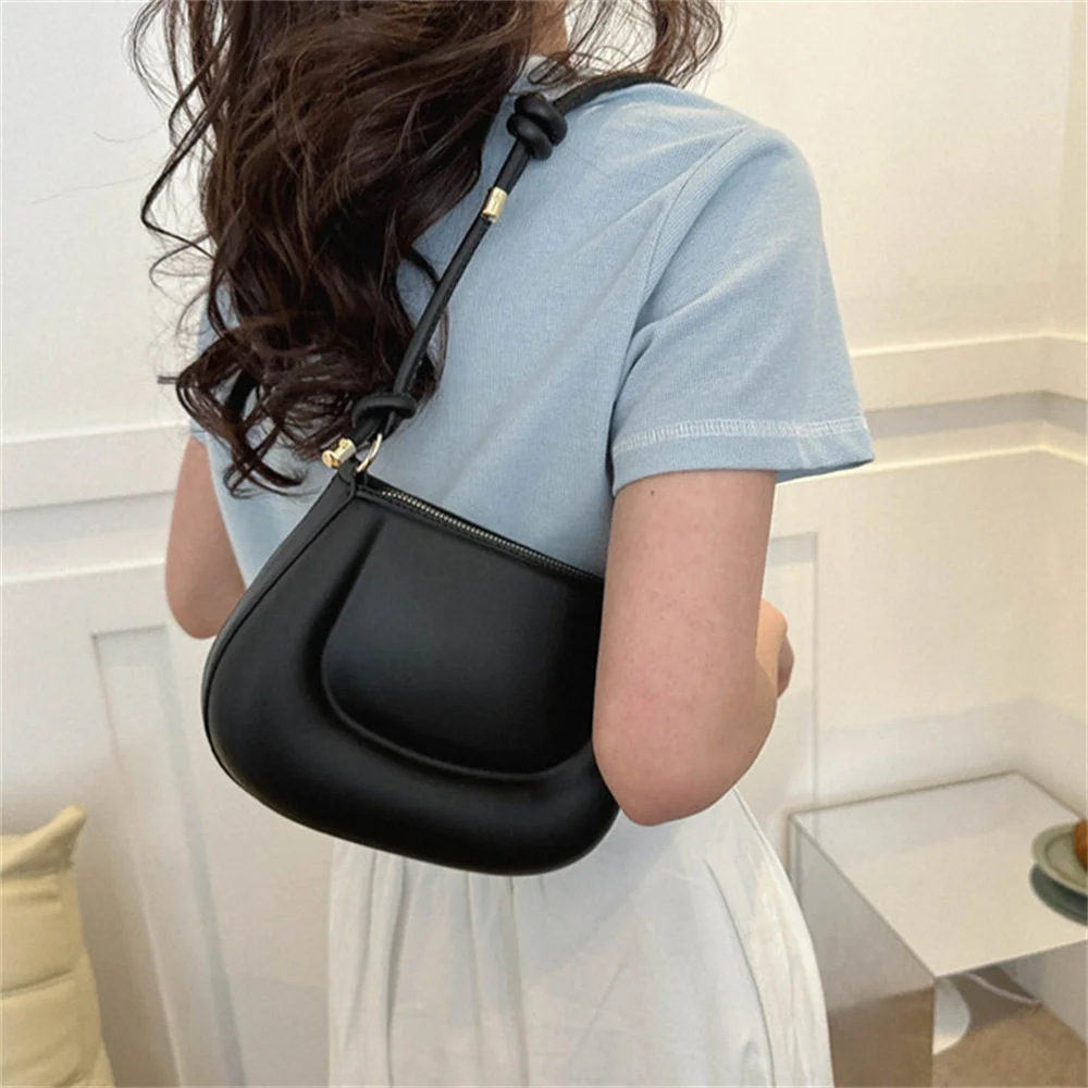 Korean Style Simple PU Underarm Bag Minority Design Crossbody Bag Women Handbag Girls Fashion Retro Handbag Portable All-match