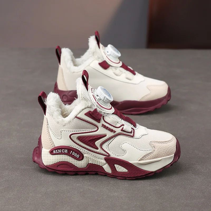 A pair of children fashion warm athletic shoes, quick rotary lace design, wear-resistant thick sole daily winter sneakersTL-M588