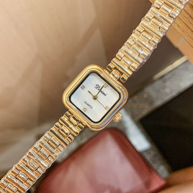 Watch Female Shell Fritillary Surface Temperament Women's Fashion Retro Small Square Watch Simple Steel Belt Quartz