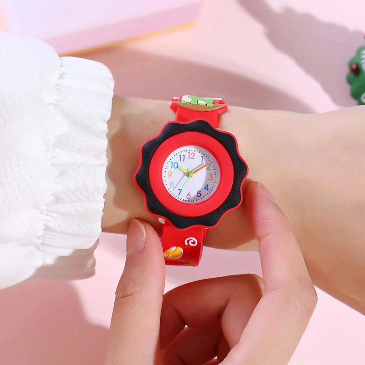 

1pc/2pcs-Colorful dinosaur sunflower cartoon children's and student watch with football bracelet, suitable for birthday parties