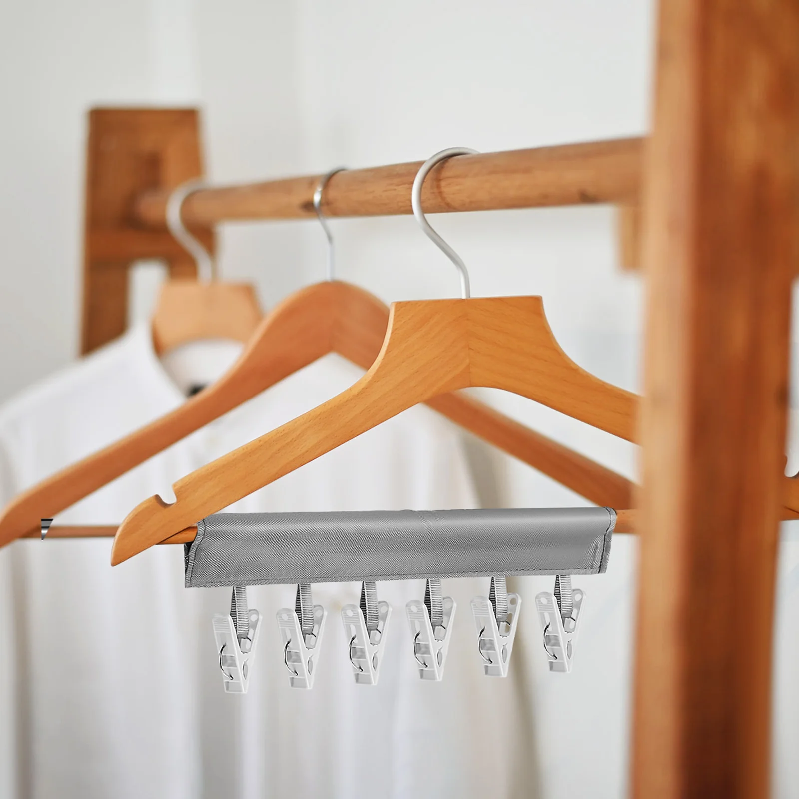

4pcs Clothespin Drying Clip Secure Hold Nonslip Grip Foldable Laundry Hooks Wardrobe Organizer Home Portable Cloth Hanger Clips