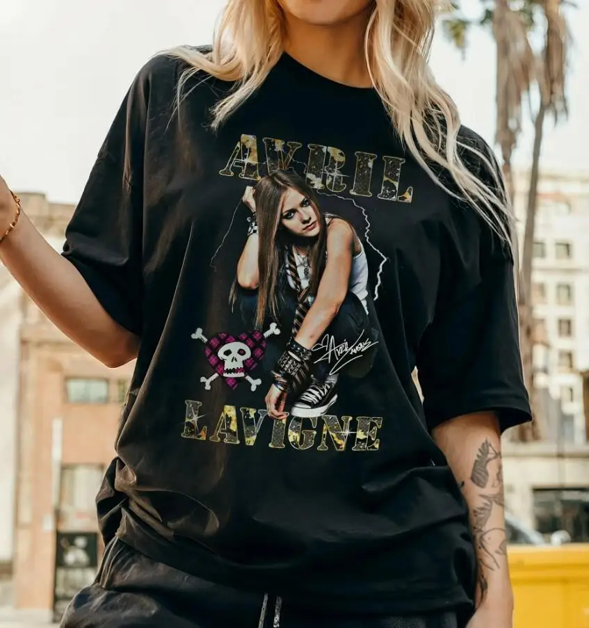 Retro Avril Lavigne T-Shirt Pop Punk Music T Shirt Gift For Fan All Sizes S-3XL