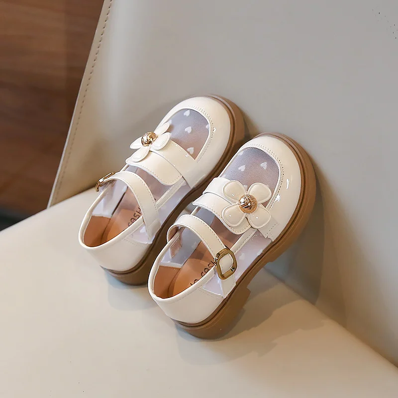 2024 Summer Fashion Cute Round Toe Breathable Flower Sandals Comfortable Solid Color Casual Girls Light Small Leather Shoes