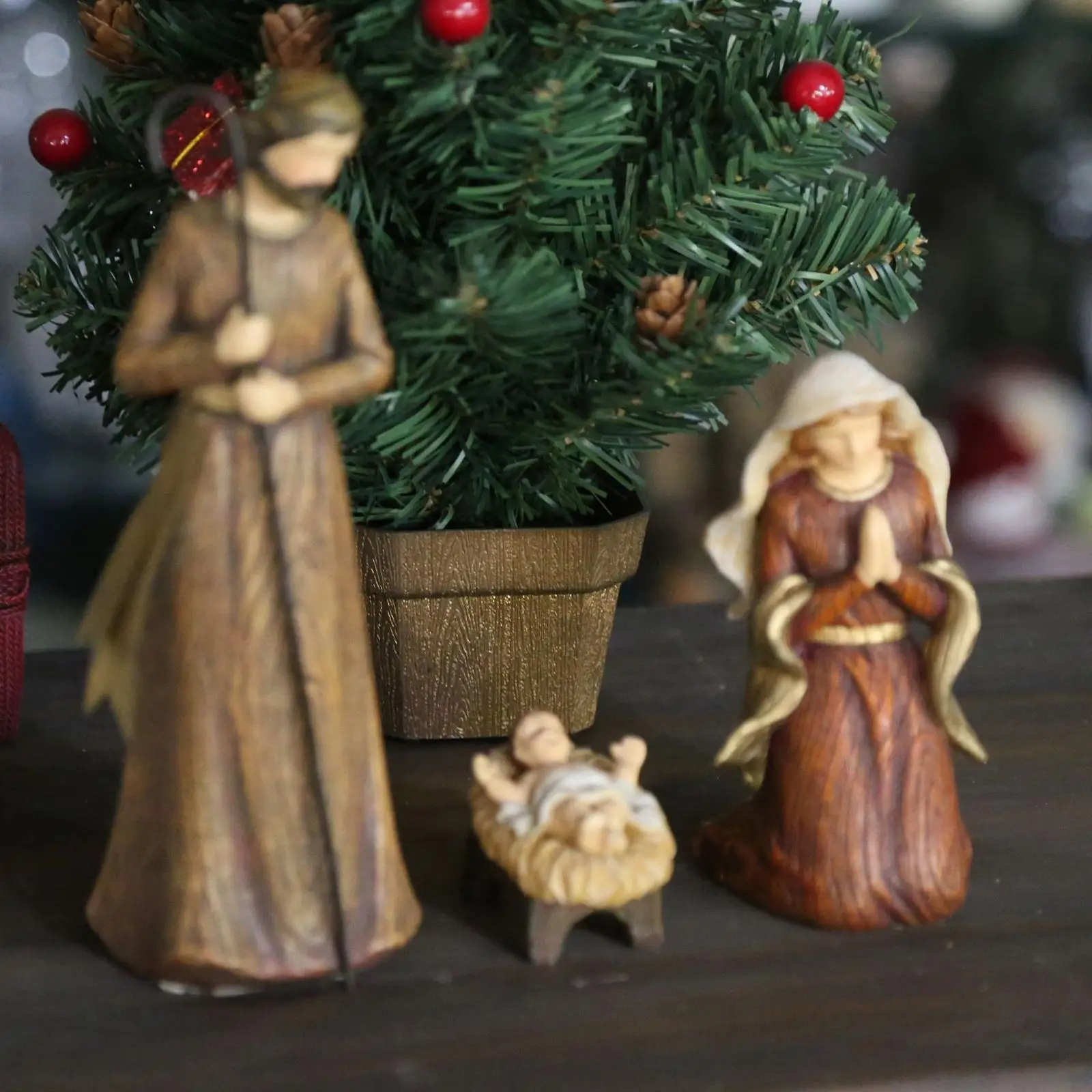 

3 Pieces Holy Family Sculpture Tabletop Ornament Christmas Decor