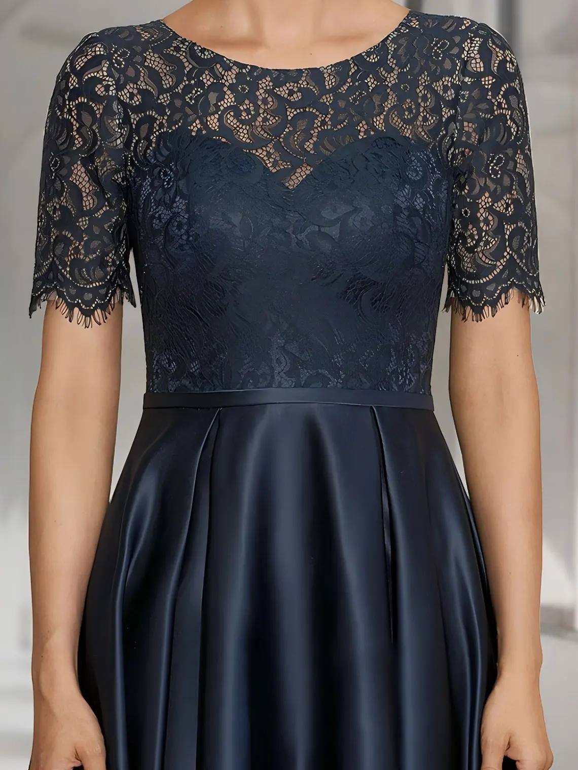 فستان حفلات أنيق على شكل حرف a من الساتان والدانتيل غير متماثل ورقبة سكوب وأكمام قصيرة مقاس كبير فستان سهرة 2025 مخصص مجاني