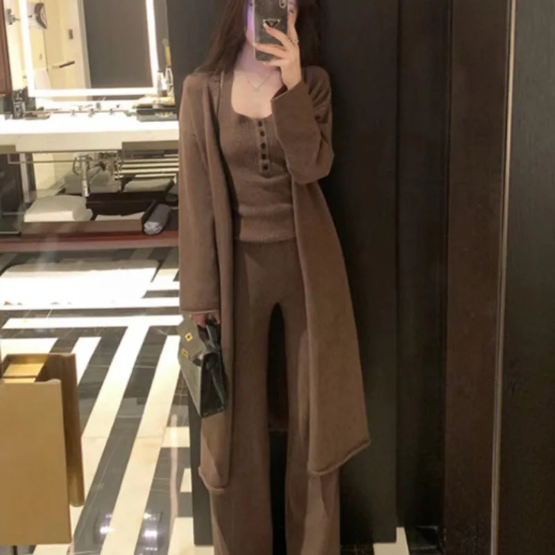 High End 2024 Winter New Sweater Three Piece Set with Lazy Style, Loose and Versatile Temperament, Knitted Suit for Women