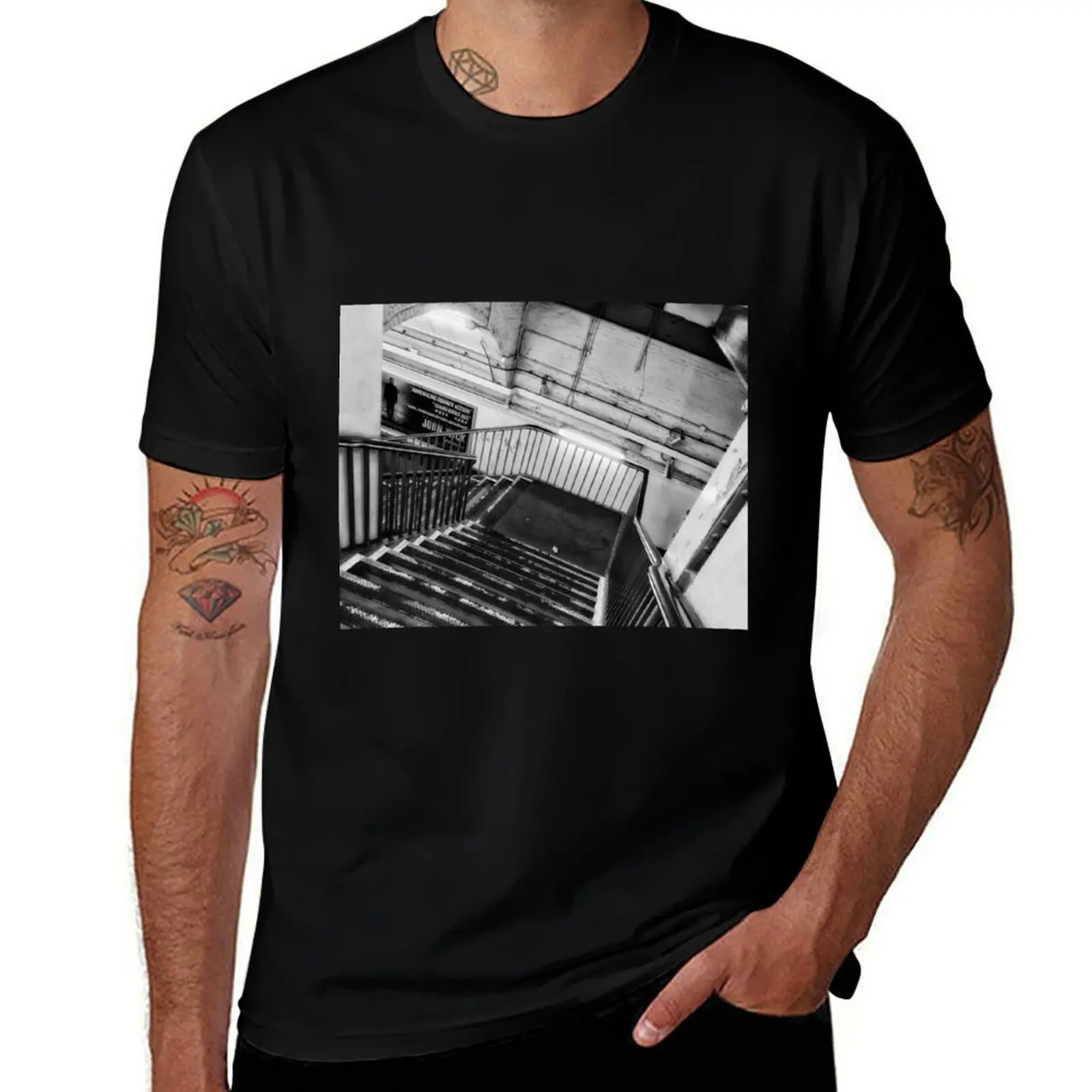 

Ravenscourt Park Tube Station T-Shirt g man t shirts for men t shirt man luxury T-Shirt