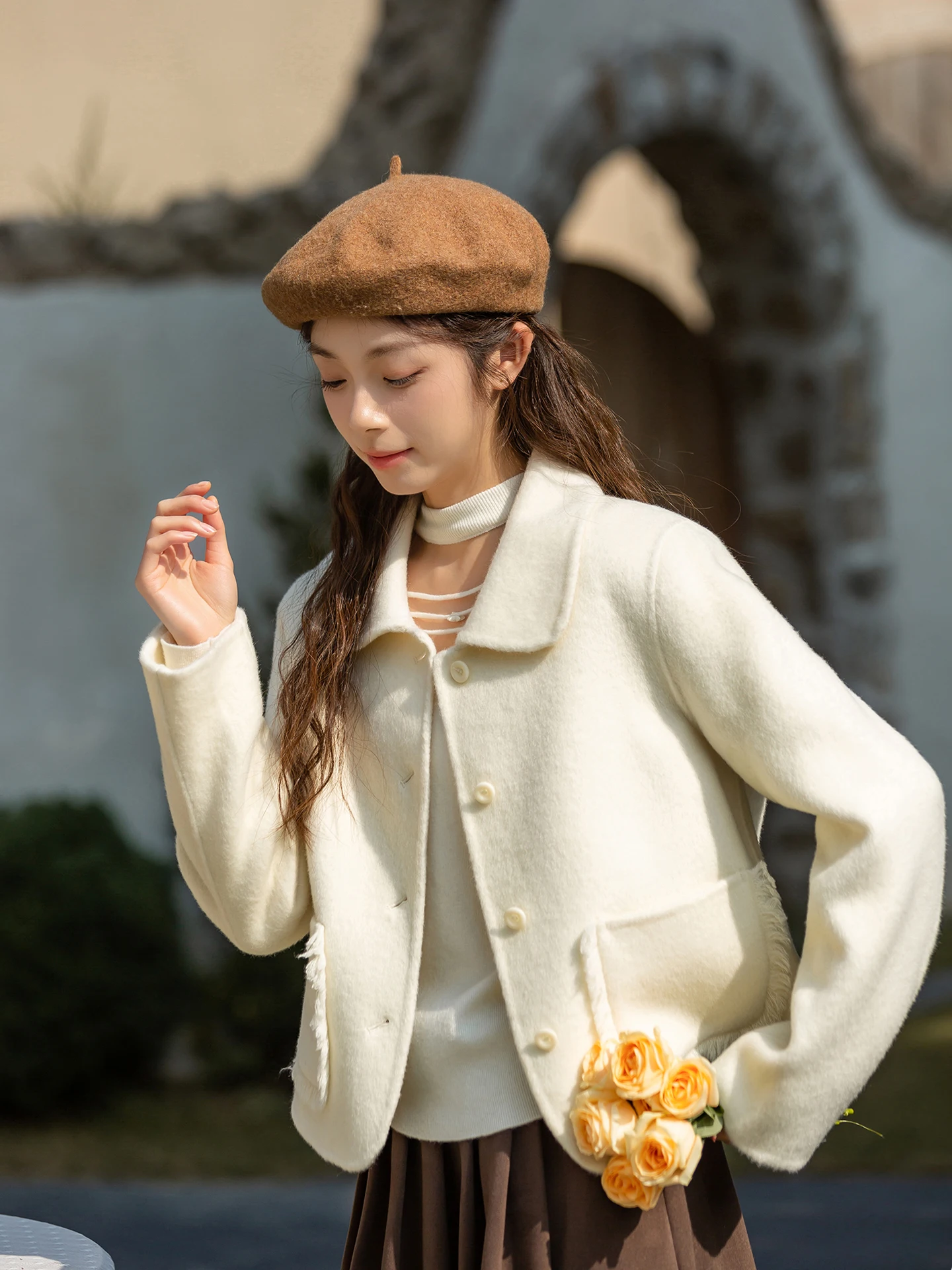 

Двустороннее шерстяное пальто с бахромой для женщин, дизайнерское, маленького размера, с отложным воротником, цвет Left Bank, модель C