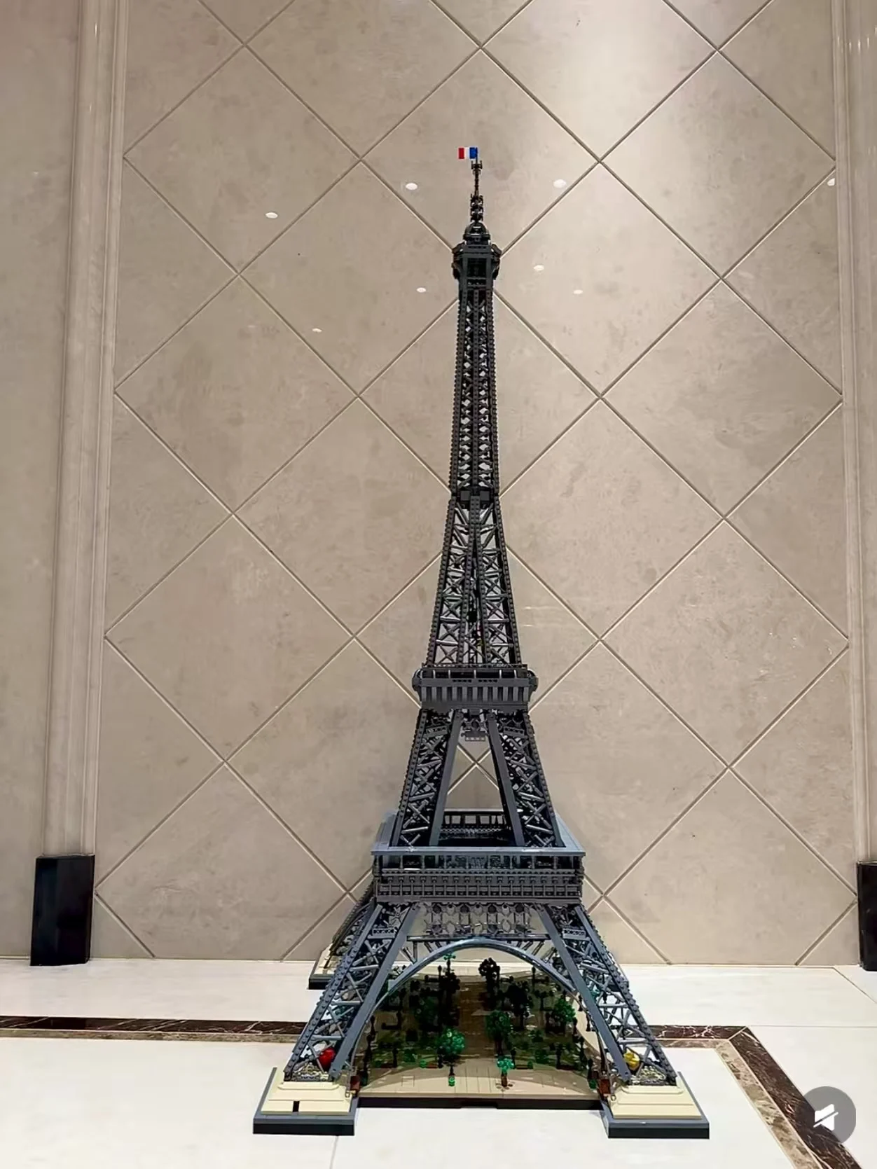 In Magazzino Nuovo 20251.5M compatibile 10307 10001 Pezzi PARIS Architettura Modello Building Block Kit di Mattoni Per Adulti Giocattolo Per Bambini Regalo