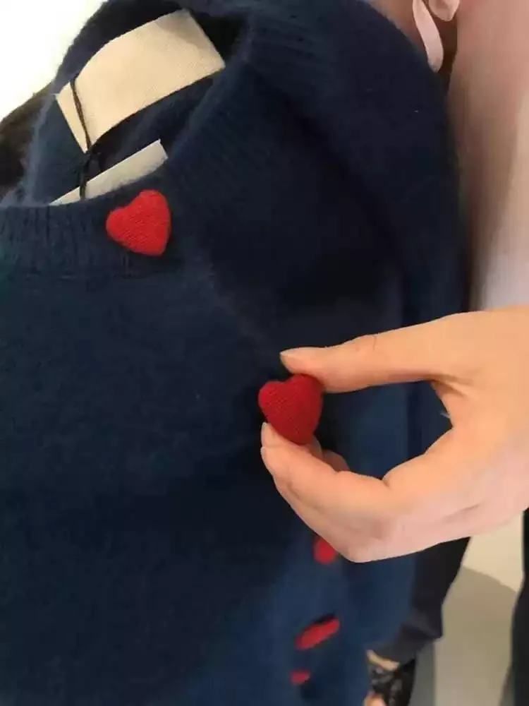 Korean Version Heart Button Sweater 2025 Spring Autumn New Long Sleeved O-neck Jacket Women's Versatile Loose Knit Cardigan Top