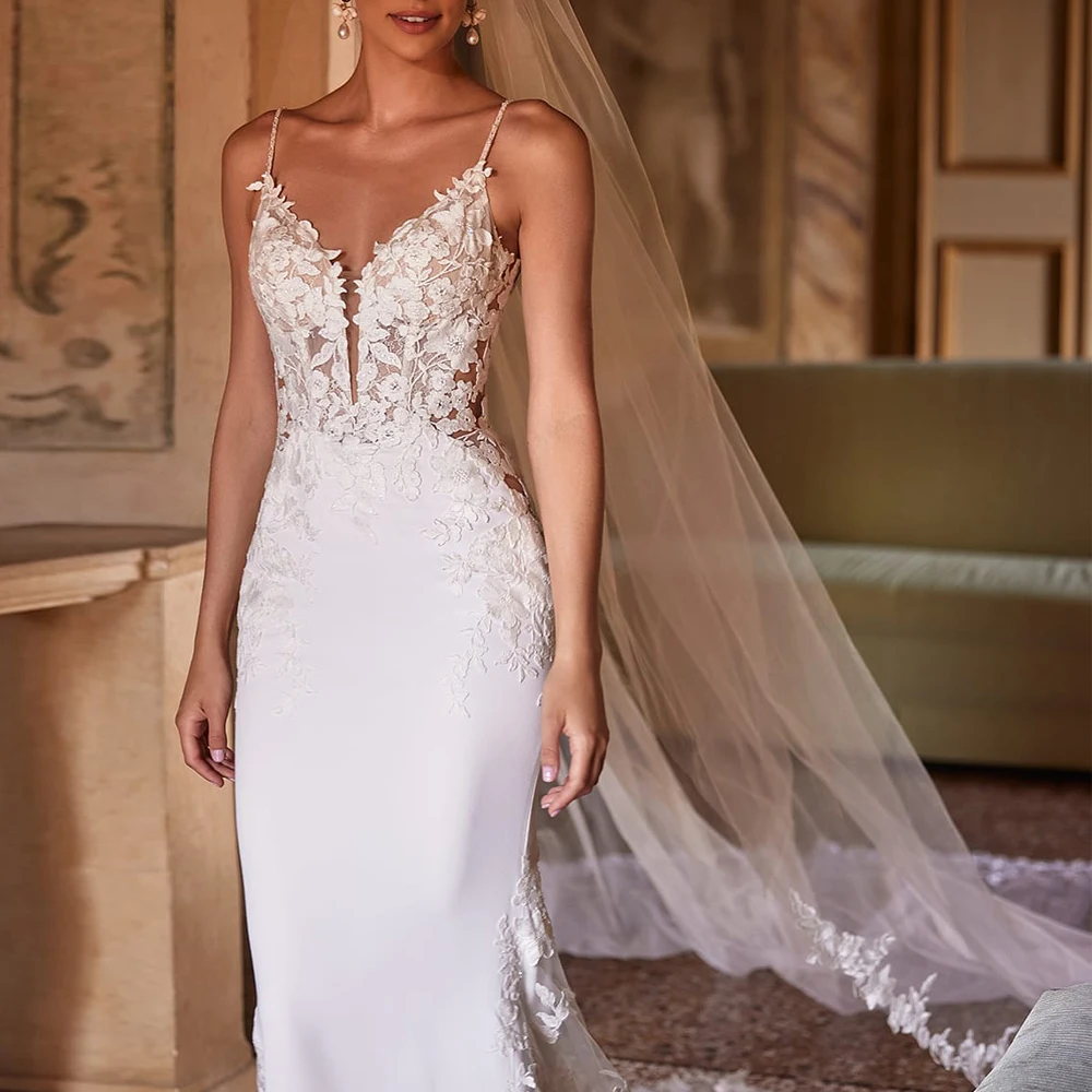 ชุดแต่งงานแบบวินเทจสายเดี่ยวสั่งตัดพิเศษ ประดับลูกไม้ชายกระโปรงไม่เท่ากัน ชุดเจ้าสาวฤดูร้อนเปิดหลัง