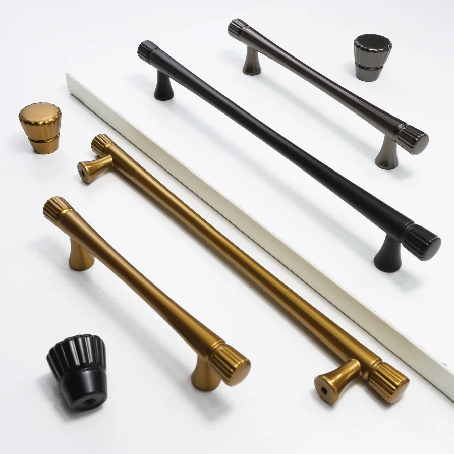 

European luxury Solid Metal Handle American Retro Antique Drawer T-handle Beautiful Wardrobe Kitchen Door Pulls Cabinet Handles