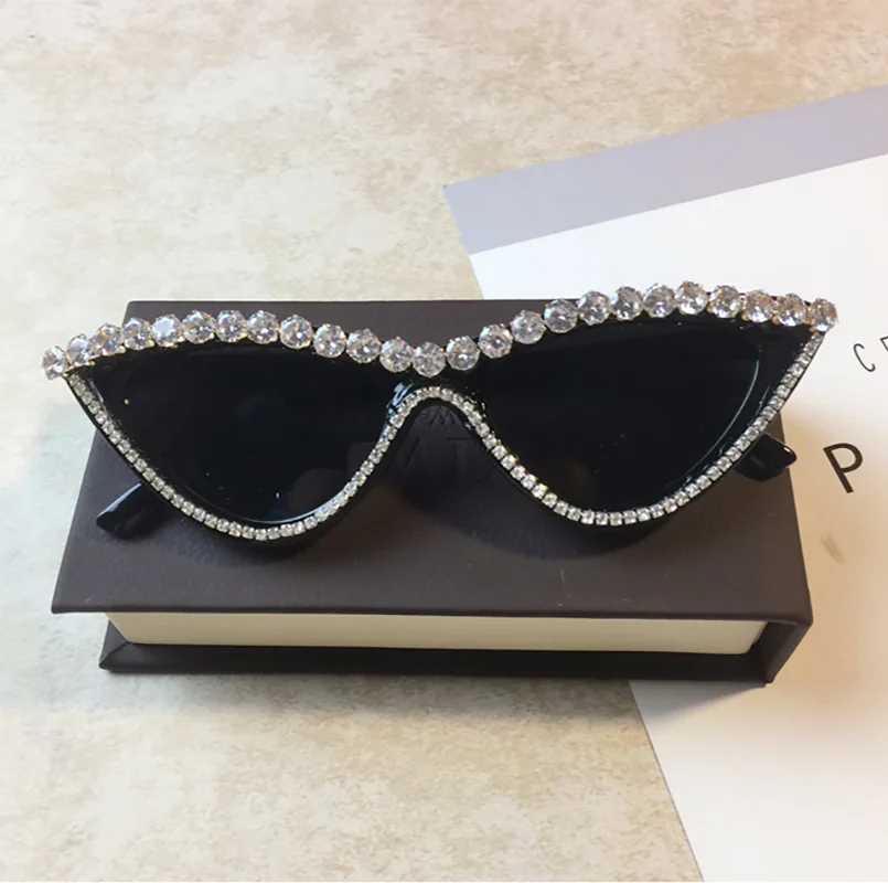 KLASSNUM Vintage luksusowe okulary przeciwsłoneczne Cat Eye damskie markowe designerskie okulary przeciwsłoneczne z kryształowy diament ramą czarne różowe Bling Bling — zdjęcie 3