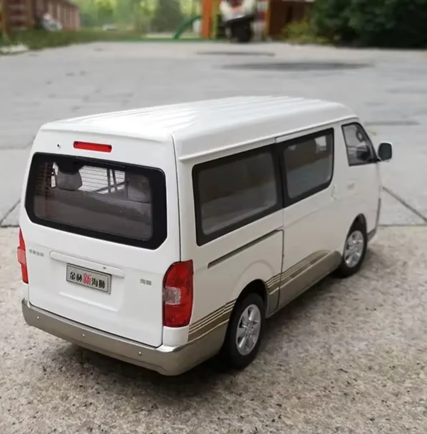 

'1/18 Hiace Van Commercial Vehicle MPV Alloy Simulation Collected Car Model Modelo Diecast Para Coleccion