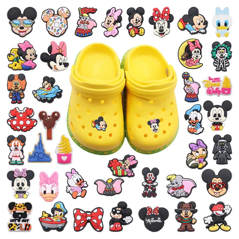 Hot Sale 1pcs Shoe Charms Disney Mickey Minnie Donald Duck Dumbo Daisy PVC Garden Shoes Buckles Decoration Fit Kids X-mas Gift