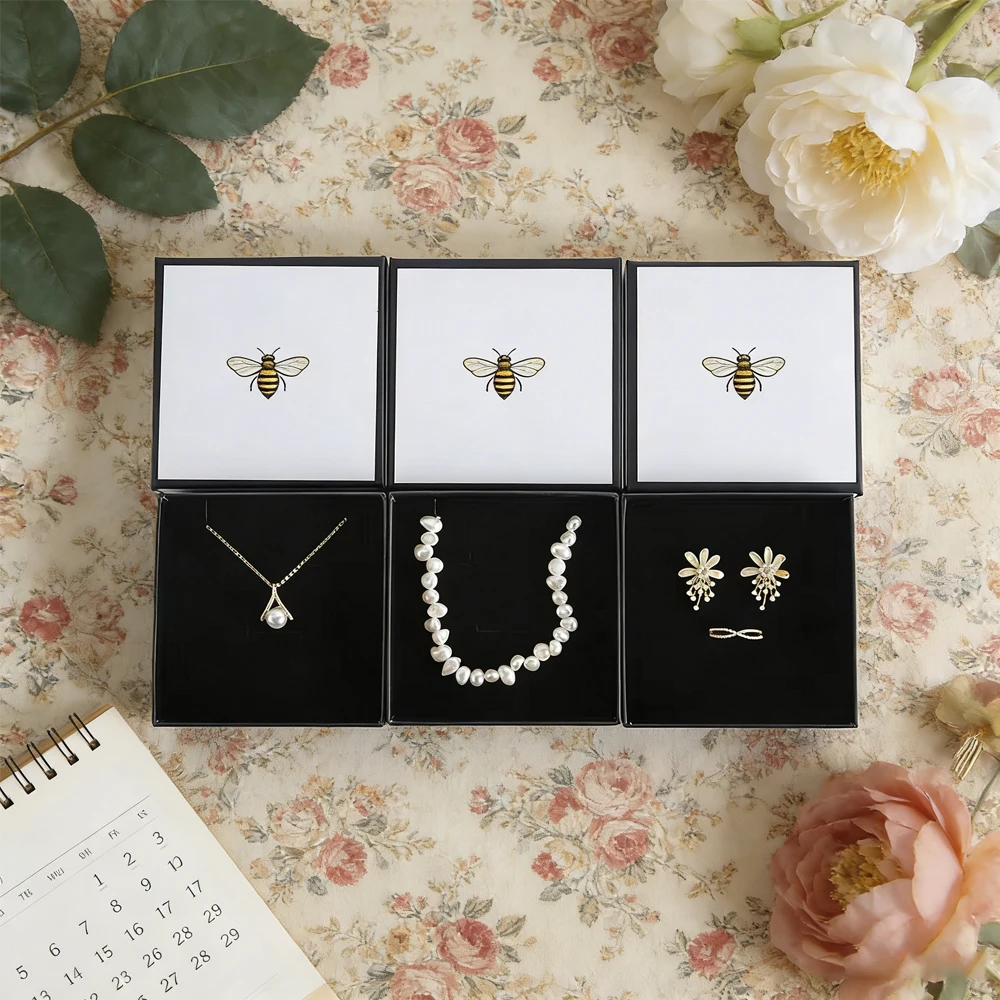 

24pcs/lot Personalized Logo Jewelry Packaging Boxes White Black Cardboard Carton Gift Box Wedding Party Earrings Organizer Case