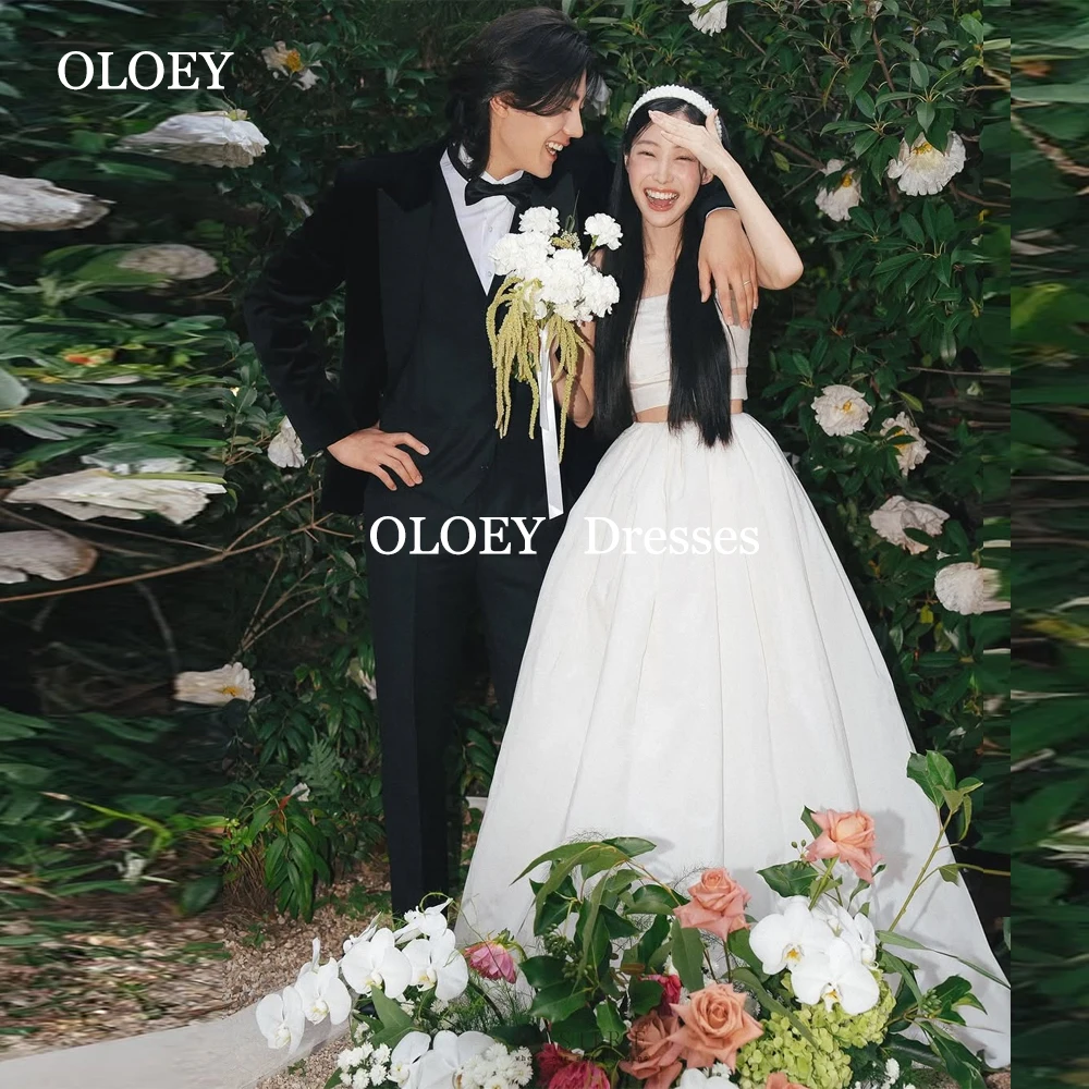

OLOEY Simple Ivory Strapless A Line Wedding Dresses Korea Photoshoot Floor Length Pleats Bridal Gowns Sleeveless Suit Customized