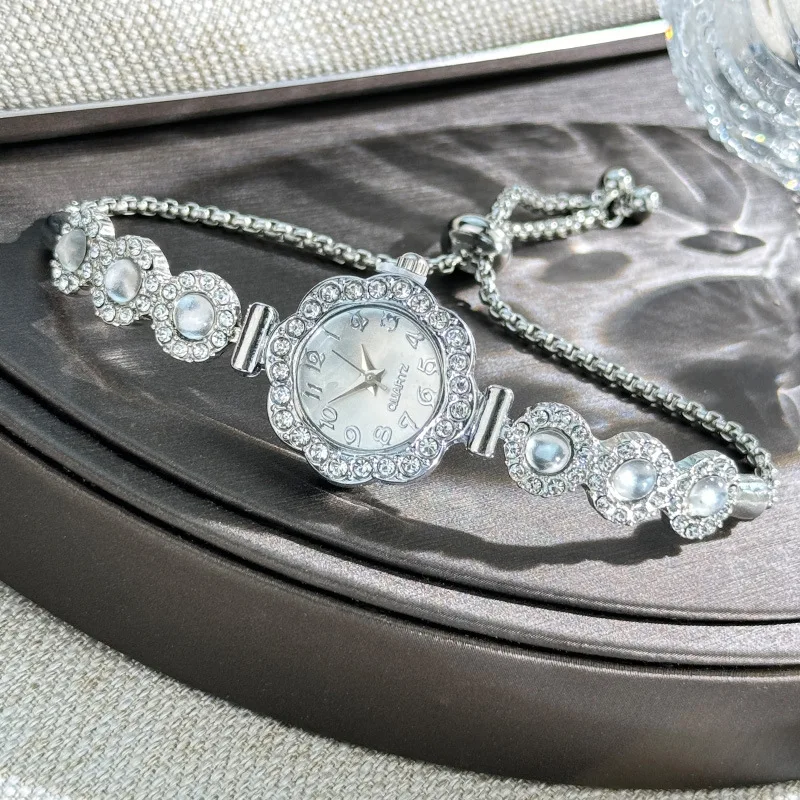 

Роскошные женские часы Изысканные женские часы Женская мода Браслет Аналоговые кварцевые наручные часы Женские Наручные