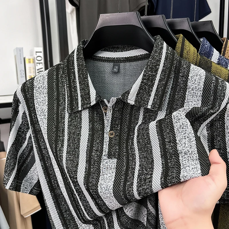 Herren Strukturierte Vertikal Gestreifte Kurzarm-Poloshirts Lässige Business-Oberteile Atmungsaktiv Knitterfrei Sommerkleidung – Detail 6