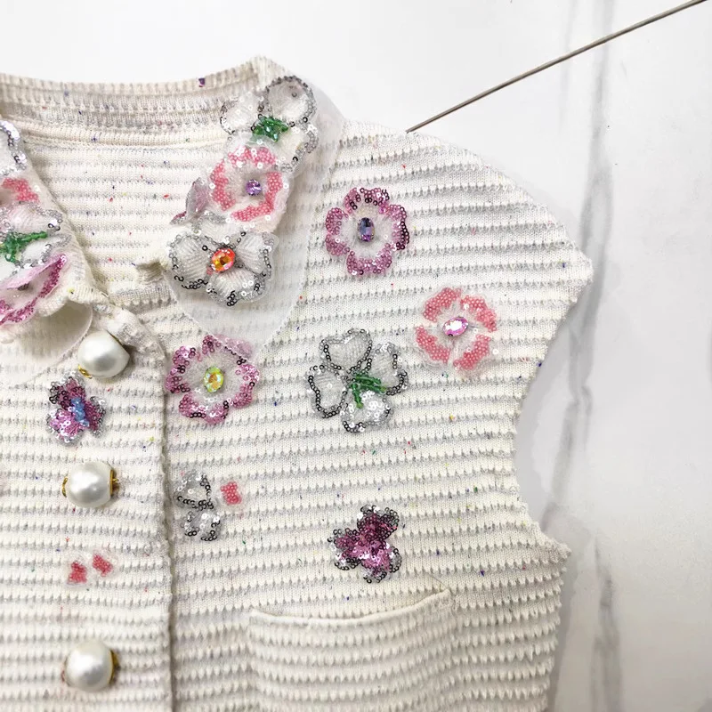 2025 Spring and Summer New Pullover Lapel Sleeveless Three-dimensional Flower Bead Knitted Vest For Women