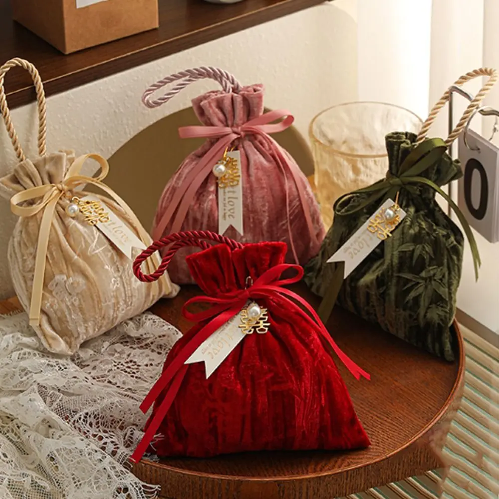 Elegant Ribbon Bow Velvet Candy Box Dust Protect with Tassel Gift Bag Flower Handbag Drawstring Bag Jewelry Storage view 3