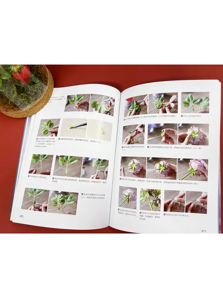 Book-Winshare Flowers Between Fingers Realistic Clay Flower Making From Beginner To Expert