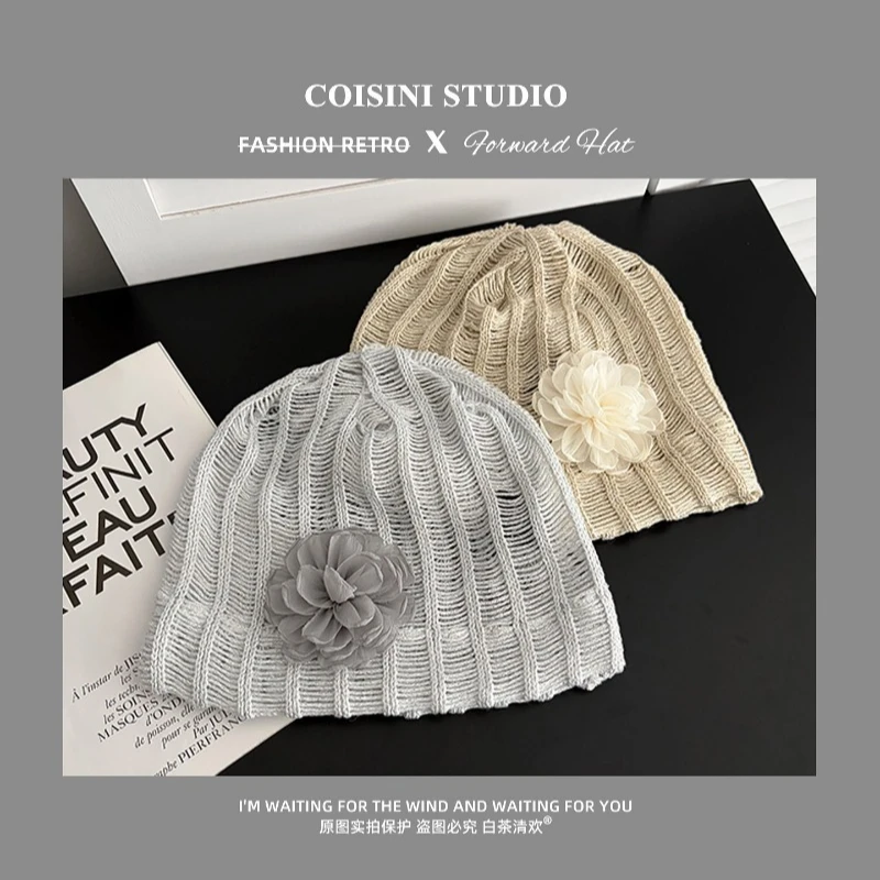 Koreanische handgehäkelte Blumen-Hohlstrickmütze für Damen, leichte und atmungsaktive Pullover-Beanie-Mütze für Frühling und Sommer – Detail 5