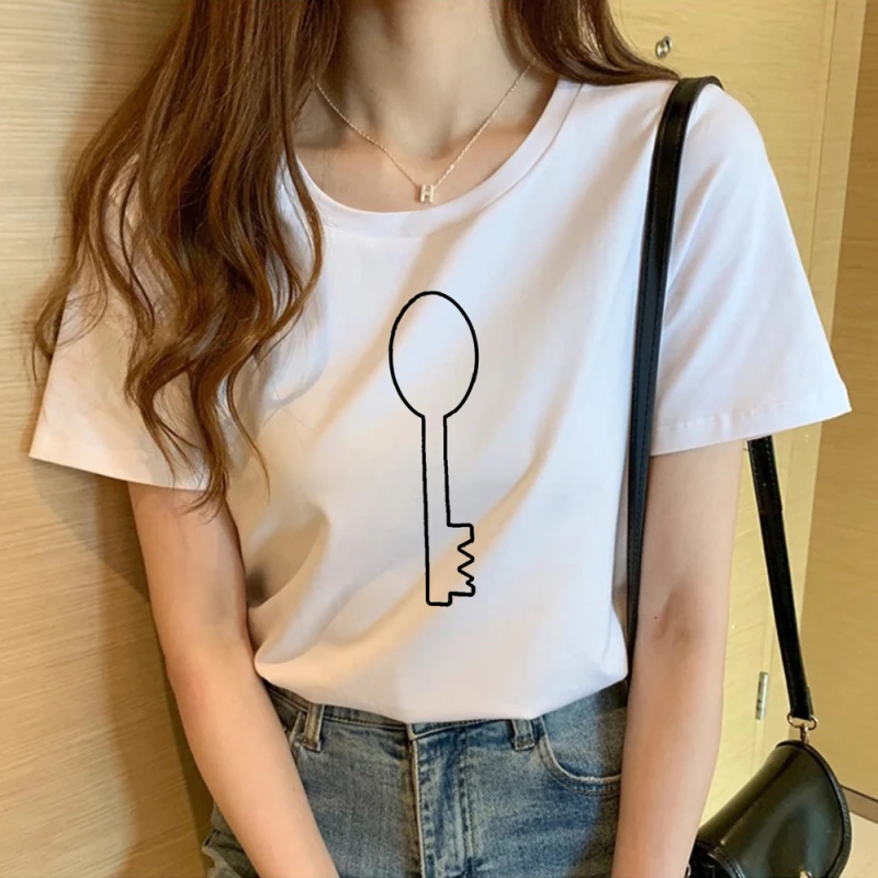 

Женская свободная белая футболка с короткими рукавами и ключевым узором, модная одежда на весну и лето