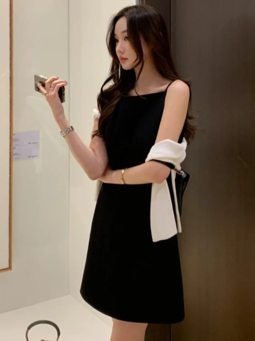 Chic Summer Ladylik… - image