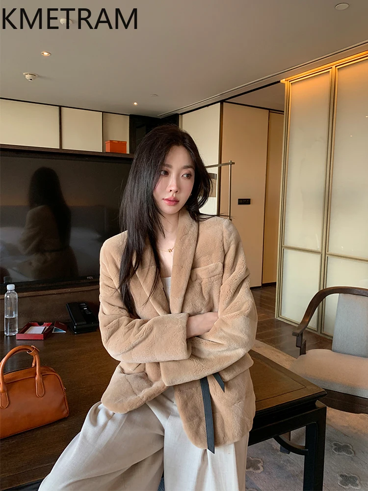 KMETRAM 100% chaqueta de piel de visón de terciopelo para mujer, traje de piel auténtica con cuello en V Beige, chaquetas con cinturón, ropa de invierno para mujer, 2025 шу onder