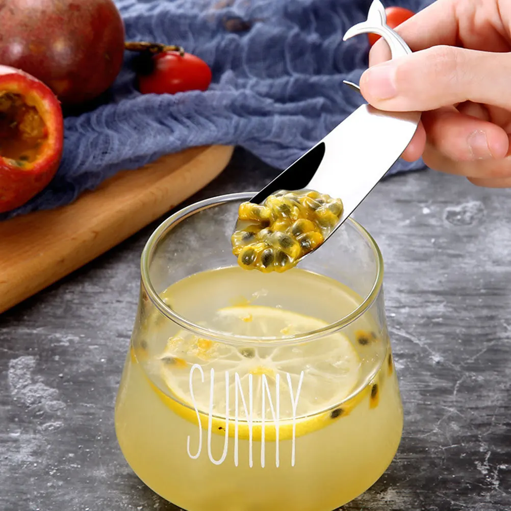 

2Pcs Passion Fruit Opener Stainless Steel Kitchen Tool Dolphin Shape Extractor Multifunctional Household Fruit Cutter